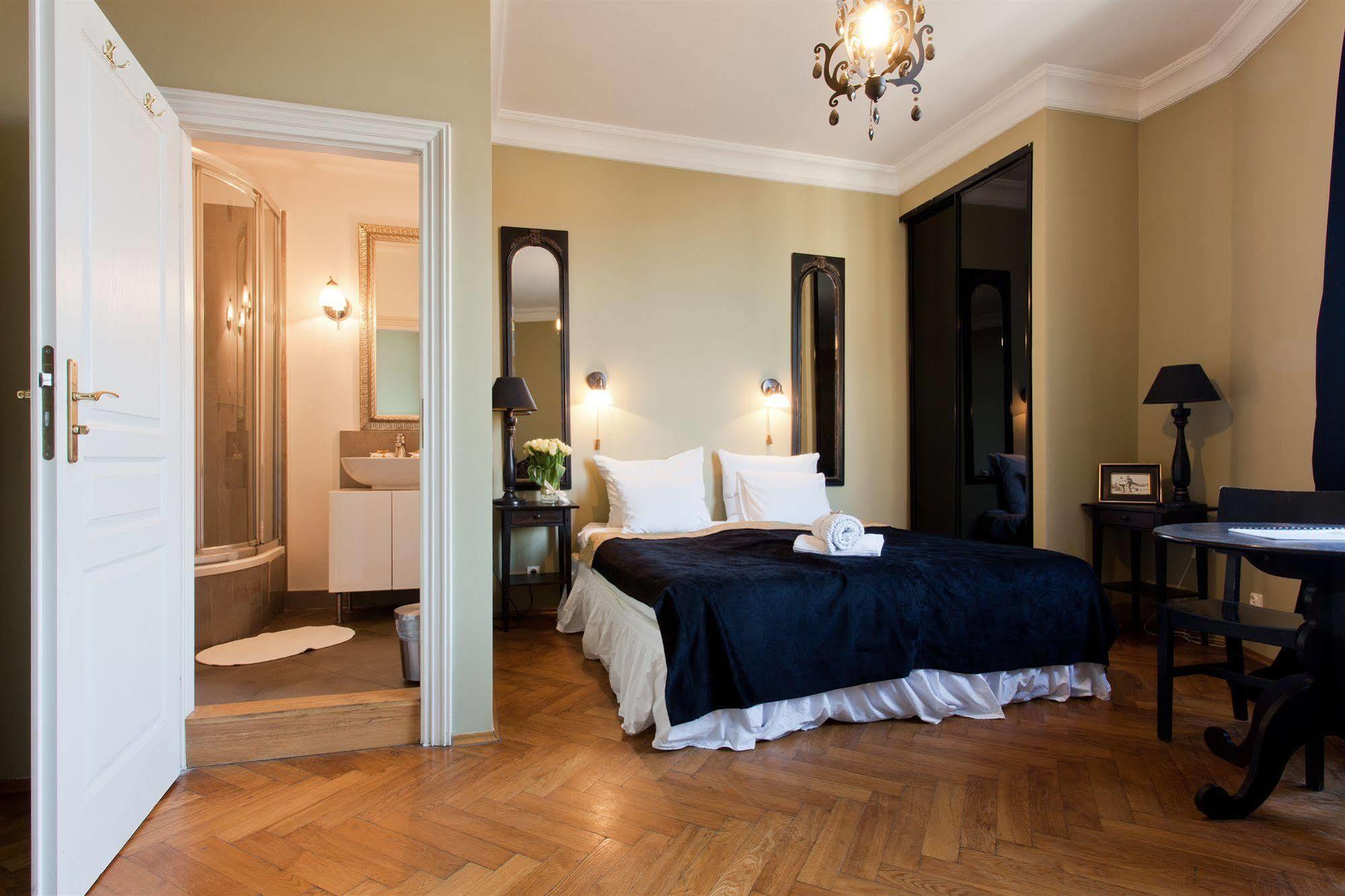 Angel House Bed & Breakfast คราคูฟ ภายนอก รูปภาพ